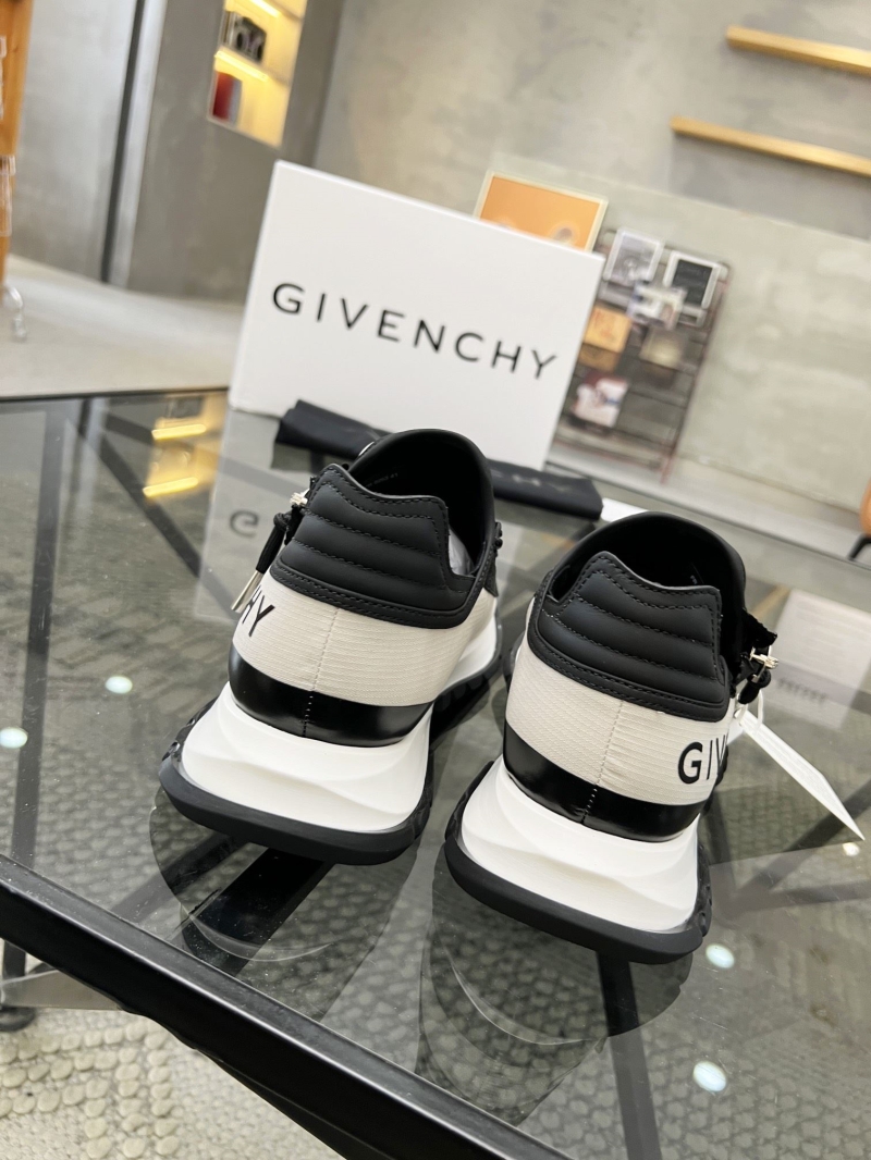 Givenchy Sneakers